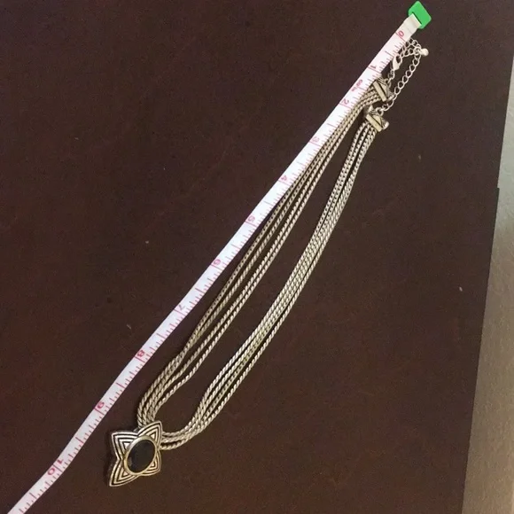 Avon Gold and Black Star Necklace Set - Picture 2 of 6